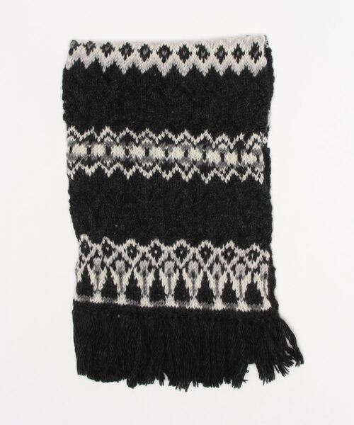 cardo fabrica（カルドファブリカ）の「ケーブル×編み込み柄ハンドニットマフラー（マフラー・レディース・キナリ/チャコールグレー・FREE）」の16枚目の写真