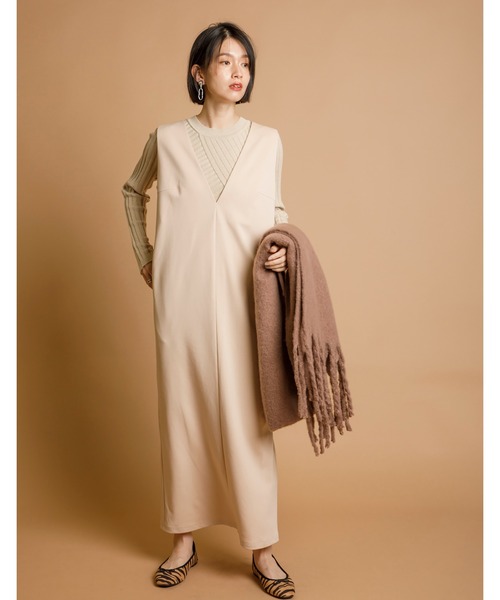 CIENA（シエナ）の「Ｖネックロングジャンスカ（ジャンパースカート・レディース・ブラック/ベージュ/グレー/キャメル・FREE/FS）」の4枚目の写真