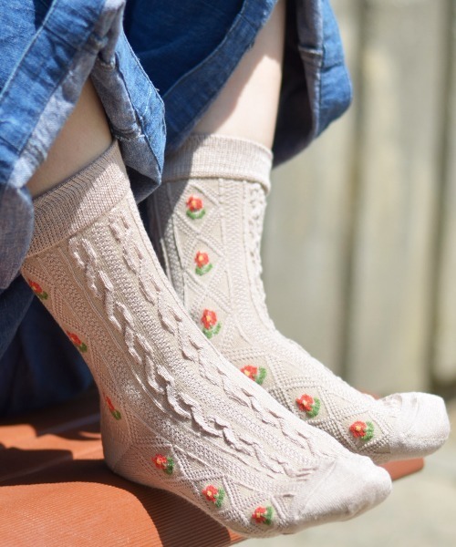 セール F D レトロフラワーソックス ソックス 靴下 Fun Daily ファンアンドデイリー のファッション通販 Zozotown
