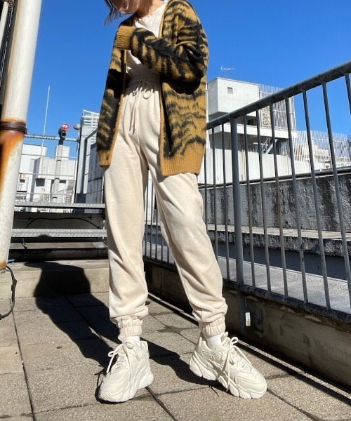 R&E(アールアンドイー)の「fashion ダッドスニーカー(スニーカー・レディース・ホワイト/ベージュ/ブラック・S/M/L/LL)」の15枚目の写真