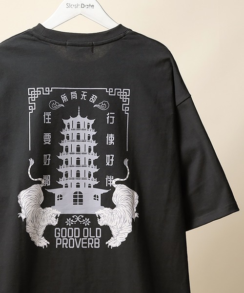 SlashDate（スラッシュデイト）の「チャイニーズ・中華テイストバックプリント半袖Tシャツ（Tシャツ/カットソー・メンズ・チャコールグレー/ライトグリーン/ホワイト/ライトブルー・XL/M/L）」の3枚目の写真