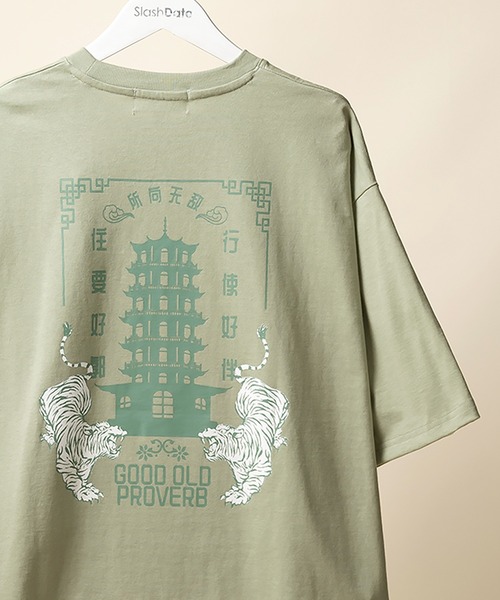 SlashDate（スラッシュデイト）の「チャイニーズ・中華テイストバックプリント半袖Tシャツ（Tシャツ/カットソー・メンズ・チャコールグレー/ライトグリーン/ホワイト/ライトブルー・XL/M/L）」の4枚目の写真
