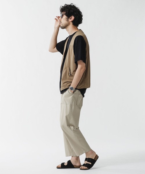 NANO universe（ナノユニバース）の「スーパーライトアーバンベスト（ベスト・メンズ・ベージュ/ネイビー・M/L）」の4枚目の写真