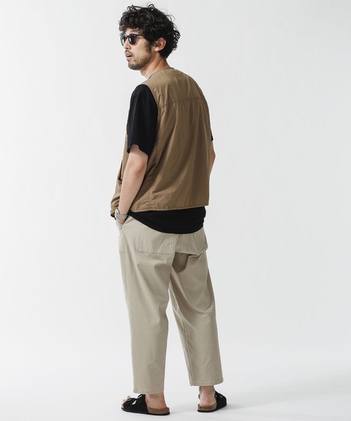 NANO universe（ナノユニバース）の「スーパーライトアーバンベスト（ベスト・メンズ・ベージュ/ネイビー・M/L）」の10枚目の写真