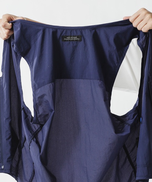 NANO universe（ナノユニバース）の「スーパーライトアーバンベスト（ベスト・メンズ・ベージュ/ネイビー・M/L）」の7枚目の写真