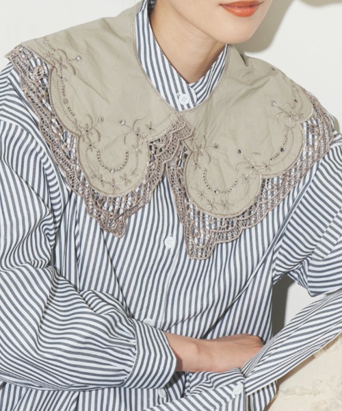 Libra Cue（リブラ キュー）の「クラシックレースつけ襟（付け襟・レディース・ホワイト/ブラック/グレイッシュベージュ・FREE）」の3枚目の写真