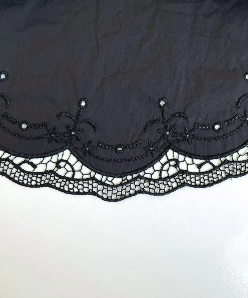 Libra Cue（リブラ キュー）の「クラシックレースつけ襟（付け襟・レディース・ホワイト/ブラック/グレイッシュベージュ・FREE）」の9枚目の写真
