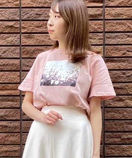 AIMER（エメ）の「フラワープリントTシャツ（Tシャツ/カットソー・レディース・オフホワイト/サックスブルー/ピンク・MEDIUM）」の3枚目の写真