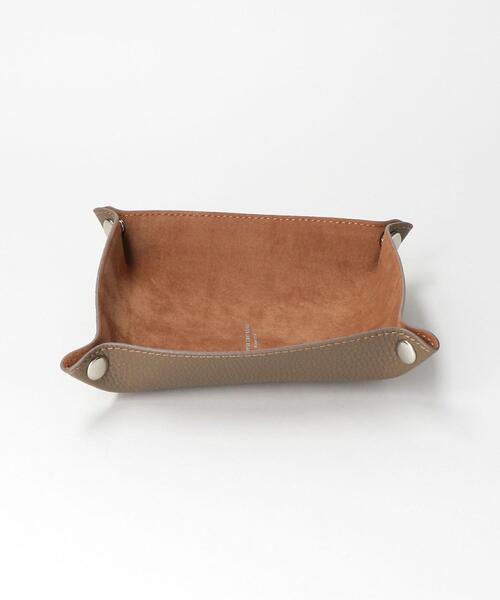 green label relaxing（グリーンレーベルリラクシング）の「＜green label relaxing＞シボ フェイクレザー マルチ トレイ（その他小物・メンズ・モカ/ブラック・FREE）」の3枚目の写真