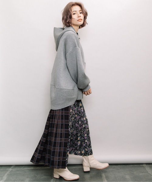 refinedworks（リファインドワークス）の「manyway総柄ロングプリーツスカート（スカート・レディース・ブラック/ブラウン・FREE）」の4枚目の写真