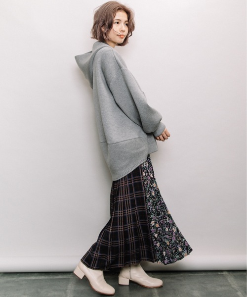 refinedworks（リファインドワークス）の「manyway総柄ロングプリーツスカート（スカート・レディース・ブラック/ブラウン・FREE）」の16枚目の写真