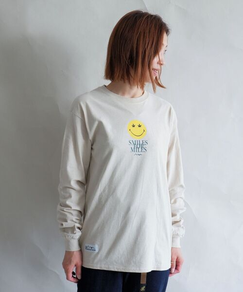 MANASTASH（マナスタッシュ）の「MANASTASH/マナスタッシュ　W's LEAF SMILE L/S TEE　ウィメンズリーフスマイルロングスリーブティー（Tシャツ/カットソー・レディース・ホワイト/サンドベージュ/ブラック・MEDIUM）」の8枚目の写真