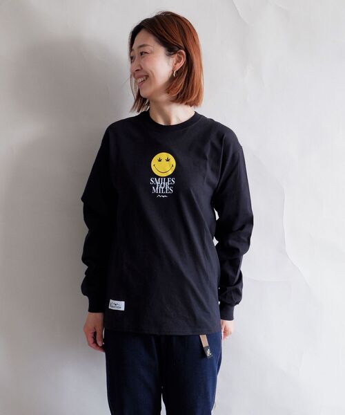 MANASTASH（マナスタッシュ）の「MANASTASH/マナスタッシュ　W's LEAF SMILE L/S TEE　ウィメンズリーフスマイルロングスリーブティー（Tシャツ/カットソー・レディース・ホワイト/サンドベージュ/ブラック・MEDIUM）」の9枚目の写真