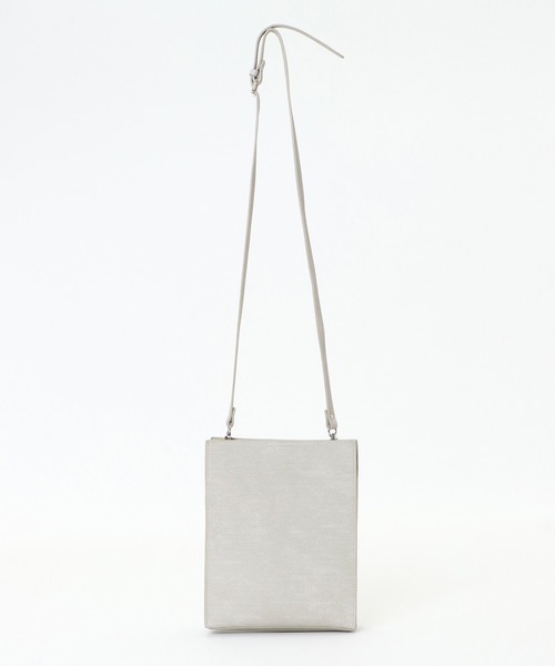 ikka(イッカ)の「フェイクレザー縦型ミニショルダーバッグ(ショルダーバッグ・メンズ・グレー/ブラック/ブラウン・FREE)」の1枚目の写真