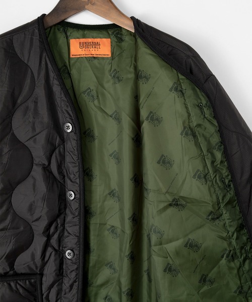 UNIVERSAL OVERALL(ユニバーサルオーバーオール)の「【UNIVERSAL OVERALL/ユニバーサルオーバーオール】 キルティング Vネック パイピング ジャケット/ QUILT BLOUSON(ナイロンジャケット・メンズ・ブラック/オリーブ/オフホワイト・M/L/XL)」の9枚目の写真