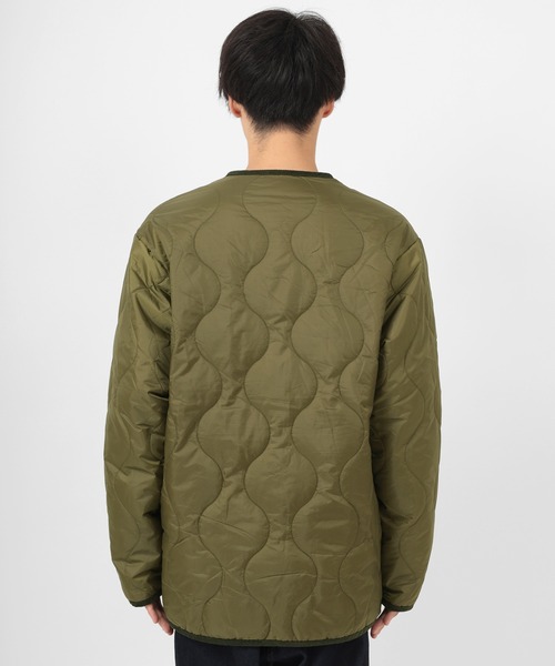 UNIVERSAL OVERALL(ユニバーサルオーバーオール)の「【UNIVERSAL OVERALL/ユニバーサルオーバーオール】 キルティング Vネック パイピング ジャケット/ QUILT BLOUSON(ナイロンジャケット・メンズ・ブラック/オリーブ/オフホワイト・M/L/XL)」の20枚目の写真