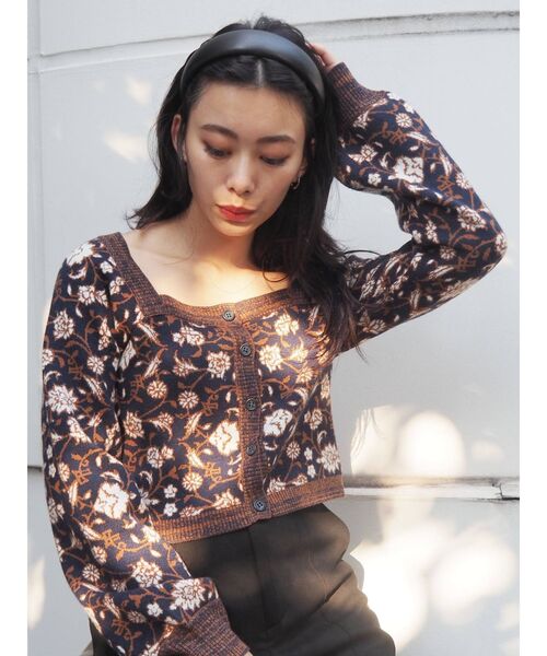 EVRIS（エヴリス）の「エコレザーカチューシャ（カチューシャ・レディース・アイボリー/ブラック/ベージュ・FREE）」の11枚目の写真