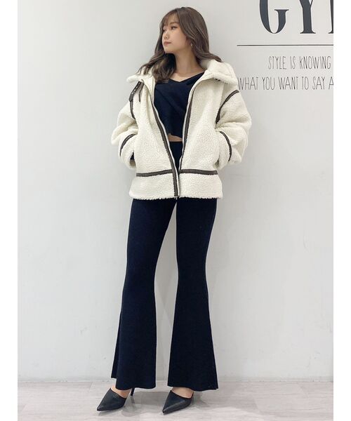 GYDA(ジェイダ)の「【WEB限定】ボアパイピングブルゾン(ブルゾン・レディース・ブラウン/グレー/オフホワイト・FREE)」の13枚目の写真