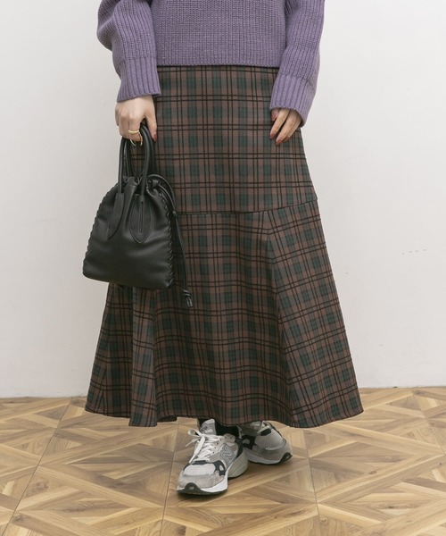 UR Lab.（アーバンリサーチラボ）の「モールチェックマーメイドスカート（スカート・レディース・ブラウン/グリーン・38/36）」の3枚目の写真