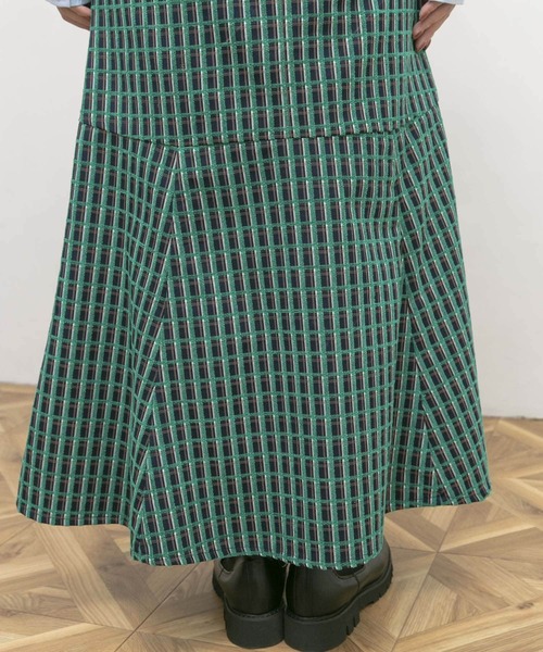 UR Lab.（アーバンリサーチラボ）の「モールチェックマーメイドスカート（スカート・レディース・ブラウン/グリーン・38/36）」の17枚目の写真