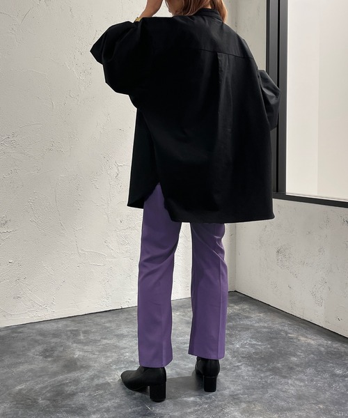 apres jour mignon(アプレジュールミニョン)の「スリット入りバンドカラーシャツ【ZOZOTOWN限定アイテム】(シャツ/ブラウス・レディース・オフホワイト/グレイッシュベージュ/ブラック・フリー/X-LARGE)」の17枚目の写真