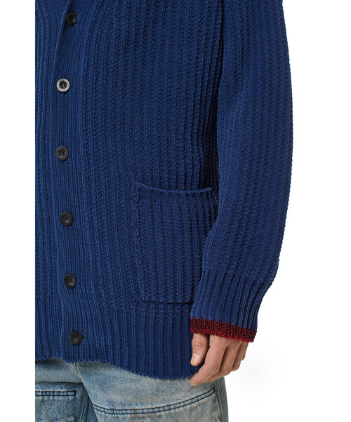 DIESEL(ディーゼル)の「メンズ カーディガン ローゲージ(カーディガン/ボレロ・メンズ・オリーブ/ネイビー・SMALL/X-SMALL/LARGE/MEDIUM)」の10枚目の写真