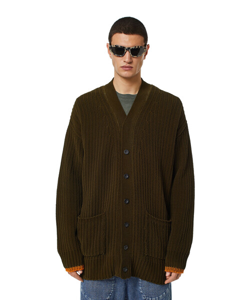 DIESEL(ディーゼル)の「メンズ カーディガン ローゲージ(カーディガン/ボレロ・メンズ・オリーブ/ネイビー・SMALL/X-SMALL/LARGE/MEDIUM)」の18枚目の写真