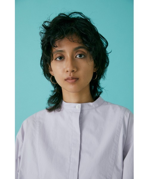 BLACK BY MOUSSY（ブラックバイマウジー）の「band collar shirt（バンドカラーシャツ）（シャツ/ブラウス・レディース・ホワイト/ライトパープル・FREE）」の5枚目の写真