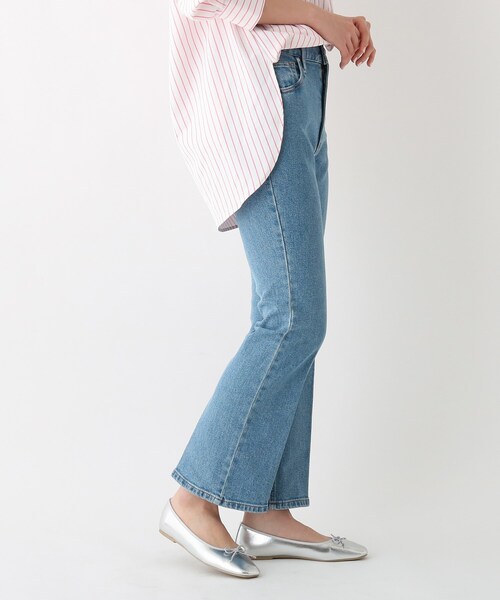 OPAQUE.CLIP（オペークドットクリップ）の「◆リサイクルコットンデニム 202 FLARE【WEB限定サイズ】（デニムパンツ・レディース・ダークネイビー/ネイビー/アイボリー/ナチュラル・36/38/34/42/40）」の21枚目の写真