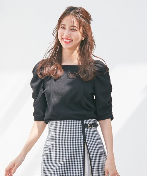 ANY SIS(エニィスィス)の「【前後着用可】2WAYパワーショルダー カットソー(Tシャツ/カットソー・レディース・ブラック系/アイボリー系/ピンク系・2)」の3枚目の写真