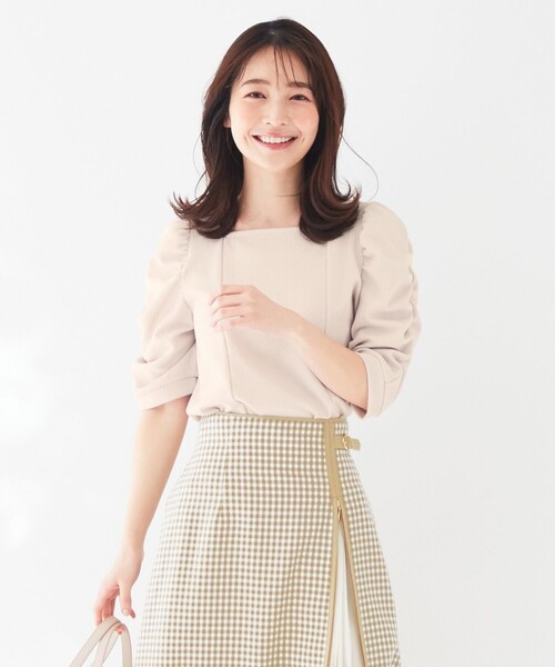 ANY SIS(エニィスィス)の「【前後着用可】2WAYパワーショルダー カットソー(Tシャツ/カットソー・レディース・ブラック系/アイボリー系/ピンク系・2)」の2枚目の写真