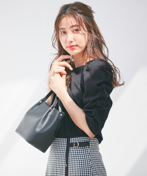 ANY SIS(エニィスィス)の「【前後着用可】2WAYパワーショルダー カットソー(Tシャツ/カットソー・レディース・ブラック系/アイボリー系/ピンク系・2)」の14枚目の写真