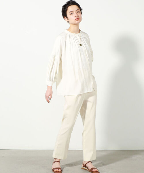 NOLLEY’S（ノーリーズ）の「◇【WEB限定】割繊シャンブレーブラウス（シャツ/ブラウス・レディース・ネイビー/オフホワイト/ライトグリーン/グレイッシュベージュ・FREE）」の22枚目の写真