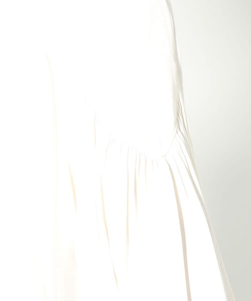 NOLLEY’S（ノーリーズ）の「◇【WEB限定】割繊シャンブレーブラウス（シャツ/ブラウス・レディース・ネイビー/オフホワイト/ライトグリーン/グレイッシュベージュ・FREE）」の10枚目の写真
