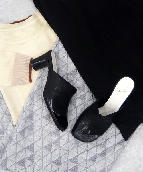 apres（アプレ）の「【撥水】ミュールサンダル　-8650387（サンダル・レディース・ブラック/プラチナム/グレイッシュベージュ・23.5cm/24.5cm/23.0cm/24.0cm/22.5cm）」の9枚目の写真
