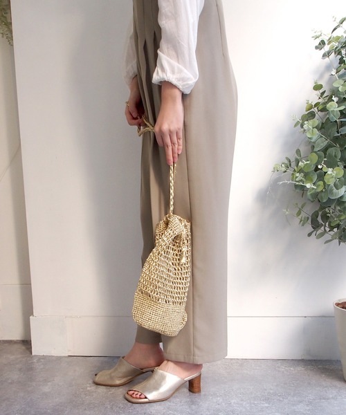 apres（アプレ）の「【撥水】ミュールサンダル　-8650387（サンダル・レディース・ブラック/プラチナム/グレイッシュベージュ・23.5cm/24.5cm/23.0cm/24.0cm/22.5cm）」の16枚目の写真