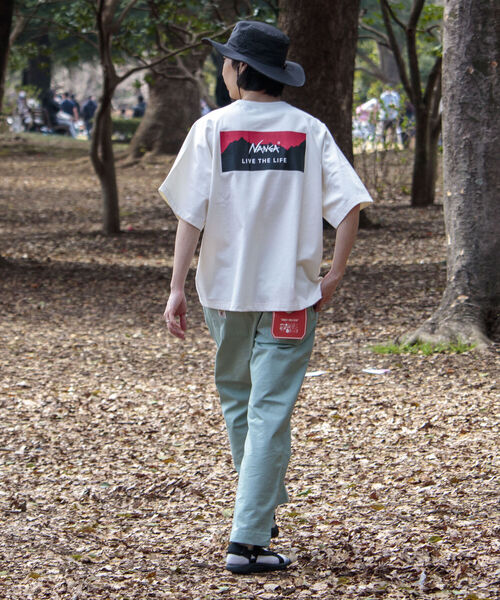 NANGA（ナンガ）の「【NANGA/ナンガ】オーバーサイズ バックプリント別注ラグランTシャツ（Tシャツ/カットソー・メンズ・ホワイト/ブラック/オリーブ・MEDIUM）」の5枚目の写真