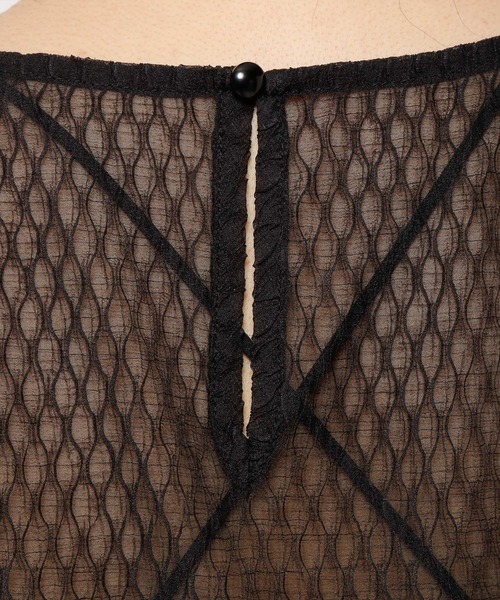 mysty woman（ミスティウーマン）の「幾何柄シアープリーツプルオーバー 285712（Tシャツ/カットソー・レディース・ブラック/ベージュ/オフホワイト/オレンジ・FREE）」の18枚目の写真