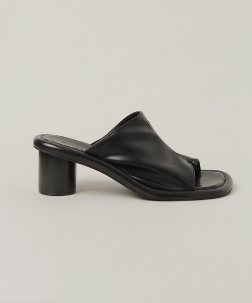 RAGEBLUE（レイジブルー）の「ソフトレザーヒールサンダル（サンダル・レディース・ブラック/ホワイト・LARGE/MEDIUM/SMALL）」の5枚目の写真