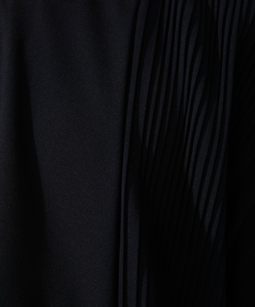 UNITED TOKYO サイドプリーツタックスカート UNITED TOKYO（ユナイテッドトウキョウ）の「サイドプリーツ