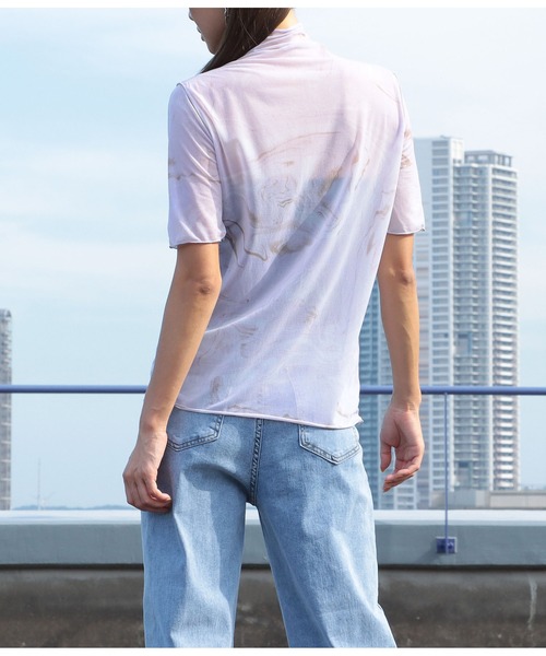 Settimissimo（セッティミッシモ）の「マーブル柄アウトシームシアープルオーバー（Tシャツ/カットソー・レディース・ベージュ/ラベンダー・FREE）」の4枚目の写真