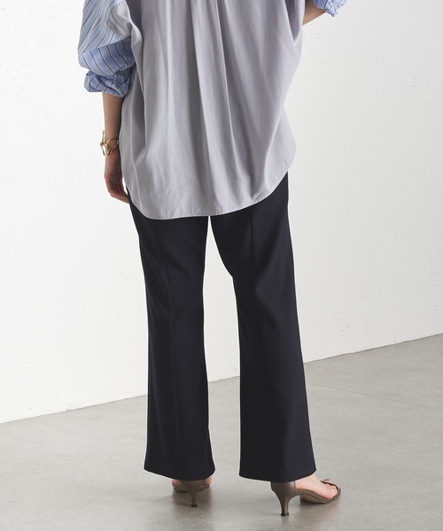 COLLAGE GALLARDAGALANTE（コラージュガリャルダガランテ）の「美脚見え/着心地バツグン/ウールライクソフトフレアパンツ/手洗い可/セットアップ可（スラックス・レディース・ベージュ/ネイビー/チャコールグレー・1/0）」の8枚目の写真