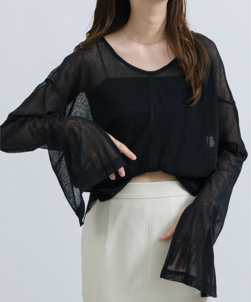 NEUNA（ヌナ）の「【大人レディの透け感。】4WAYシアーロングカットソー（Tシャツ/カットソー・レディース・アイボリー/ブラック/ブラウン・FREE）」の8枚目の写真