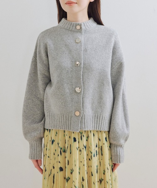 VIS（ビス）の「【洗える】レトロ釦ボリュームスリーブカーディガン（カーディガン/ボレロ・レディース・ブラック/ベージュ/オフホワイト/オレンジ系その他/イエロー/グレー・S/M）」の16枚目の写真