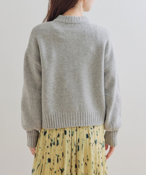 VIS（ビス）の「【洗える】レトロ釦ボリュームスリーブカーディガン（カーディガン/ボレロ・レディース・ブラック/ベージュ/オフホワイト/オレンジ系その他/イエロー/グレー・S/M）」の18枚目の写真