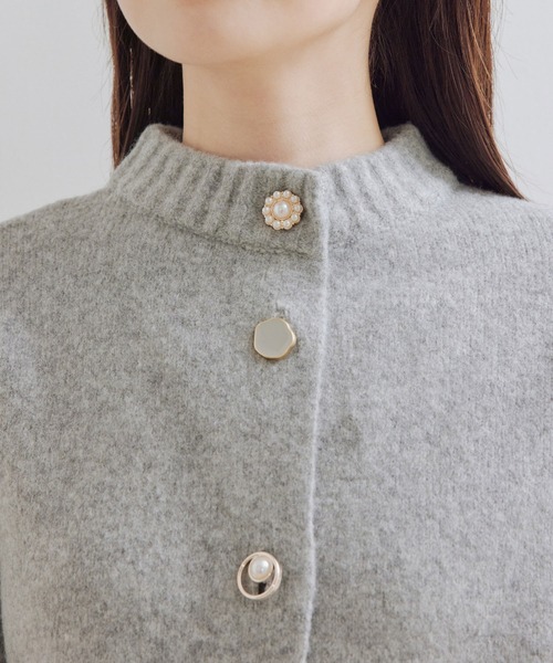 VIS（ビス）の「【洗える】レトロ釦ボリュームスリーブカーディガン（カーディガン/ボレロ・レディース・ブラック/ベージュ/オフホワイト/オレンジ系その他/イエロー/グレー・S/M）」の19枚目の写真