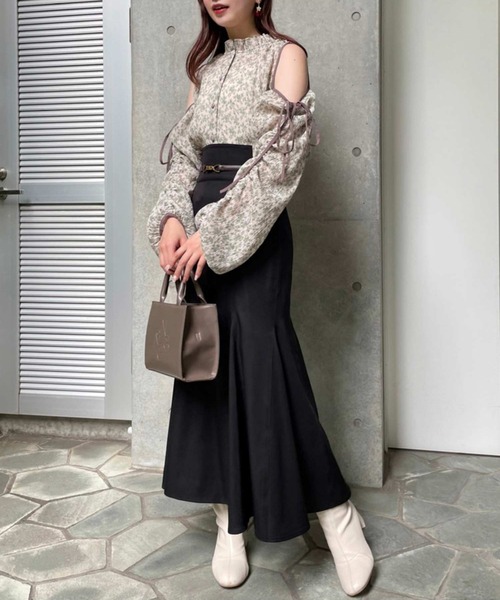 one after another NICE CLAUP（ワンアフターアナザーナイスクラップ）の「ロゴモチーフエンボスミニバック（ショルダーバッグ・レディース・ブラック/ピンク/アイボリー/モカ・FREE）」の16枚目の写真