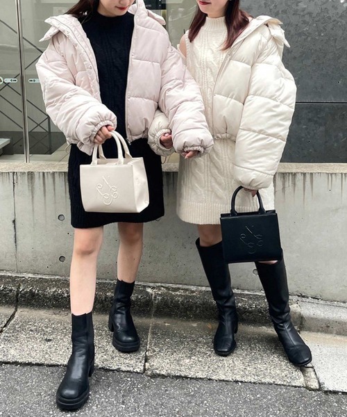 one after another NICE CLAUP（ワンアフターアナザーナイスクラップ）の「ロゴモチーフエンボスミニバック（ショルダーバッグ・レディース・ブラック/ピンク/アイボリー/モカ・FREE）」の12枚目の写真