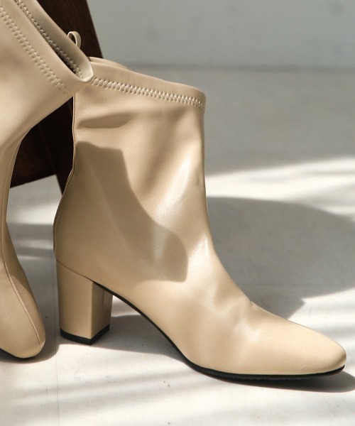 Bou Jeloud（ブージュルード）の「SUPOTTOベーシックショートブーツ（ブーツ・レディース・ブラック/ブラウン/カーキ/アイボリー・S/M/L/XL）」の6枚目の写真