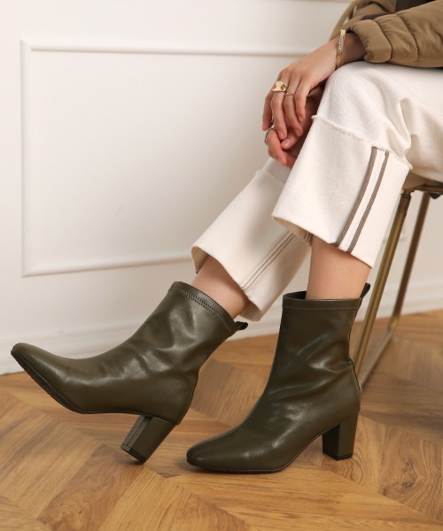 Bou Jeloud（ブージュルード）の「SUPOTTOベーシックショートブーツ（ブーツ・レディース・ブラック/ブラウン/カーキ/アイボリー・S/M/L/XL）」の14枚目の写真
